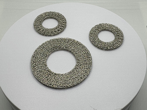 導電金屬